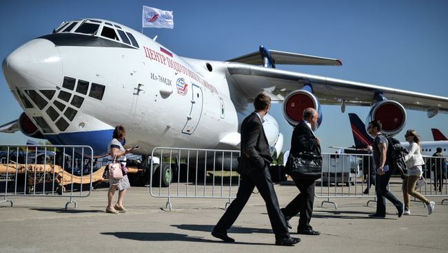 Открытие Международного авиационно-космического салона МАКС-2015 Открытие Международного авиационно-космического салона МАКС-2015