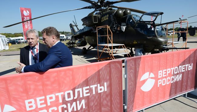 Площадка российского вертолётостроительного холдинга ОА Вертолеты России во время открытия Международного авиационно-космического салона МАКС-2015
