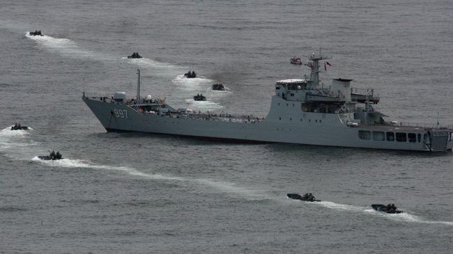 Десантный корабль Военно-морских сил Народно-освободительной армии КНР. Архивное фото Десантный корабль Военно-морских сил Народно-освободительной армии КНР. Архивное фото