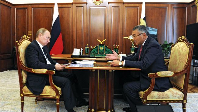 Президент РФ В.Путин встретился с главой Республики Калмыкия А.Орловым Президент РФ В.Путин встретился с главой Республики Калмыкия А.Орловым