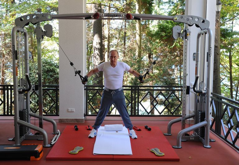 Владимир Путин во время тренировки в резиденции Бочаров ручей в Сочи Владимир Путин во время тренировки в резиденции Бочаров ручей в Сочи