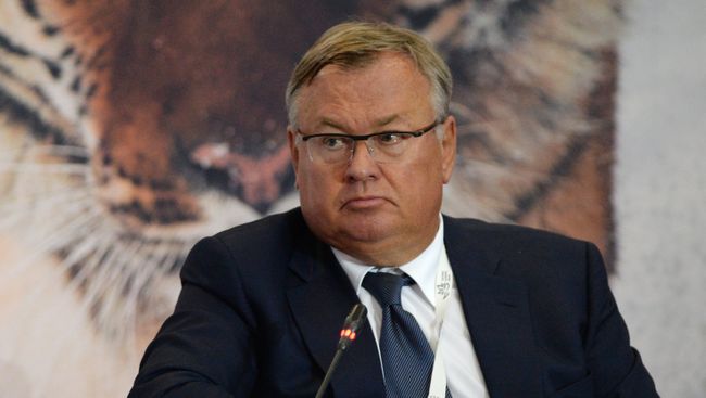 Президент, председатель правления ОАО Банк ВТБ Андрей Костин на  Восточном экономическом форуме во Владивостоке.