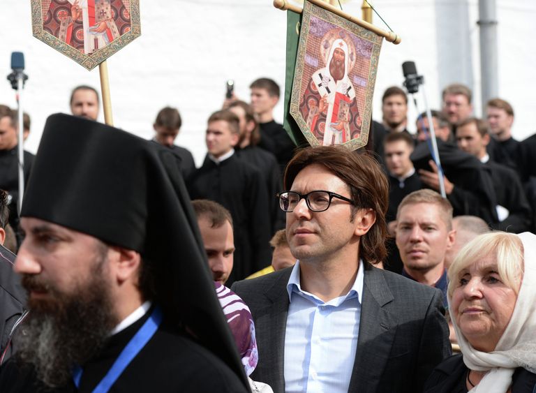 Телеведущий Андрей Малахов во время крестного хода по исторической Петровской дороге Телеведущий Андрей Малахов во время крестного хода по исторической Петровской дороге