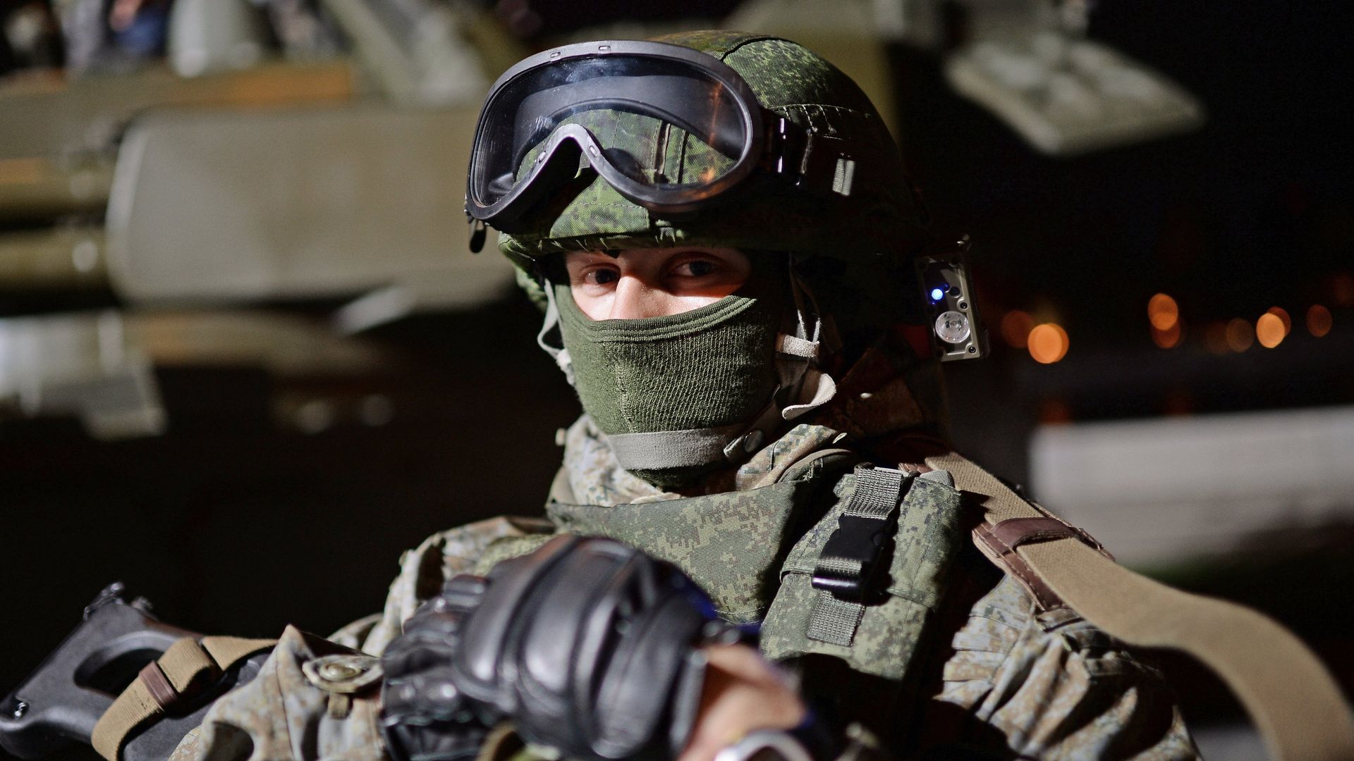 Военнослужащий в экипировке Ратник Военнослужащий в экипировке Ратник - РИА Новости, 1920, 22.08.2020