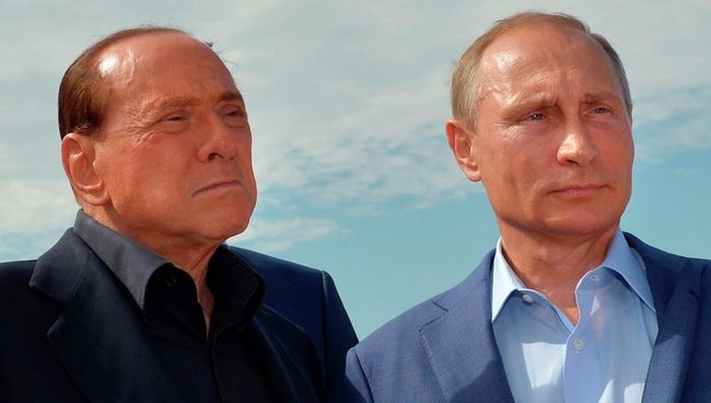 Владимир Путин и Сильвио Берлускони. Архивное фото Владимир Путин и Сильвио Берлускони. Архивное фото