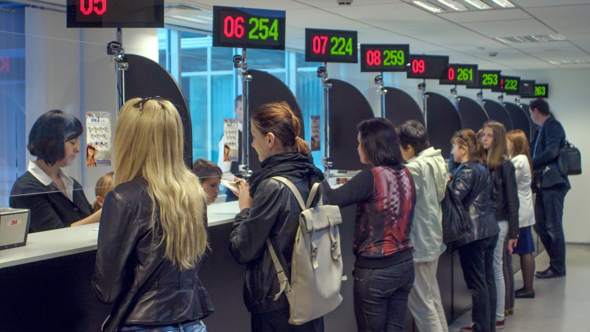 Демонстрация процедуры снятия биометрических данных в визовом центре Санкт-Петербурга Демонстрация процедуры снятия биометрических данных в визовом центре Санкт-Петербурга - РИА Новости, 1920, 27.07.2022