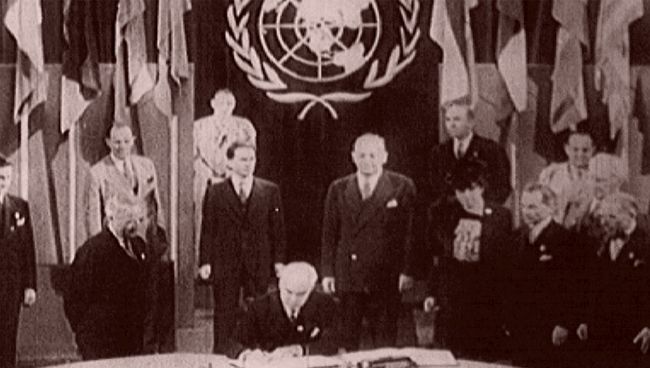 Подписание Устава Организации Объединенных Наций. Съемки 1945 года Подписание Устава Организации Объединенных Наций. Съемки 1945 года