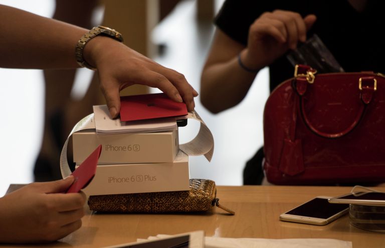 Начало продаж нового iphone в Китае Начало продаж нового iphone в Китае