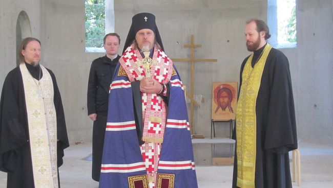 Архиепископ Егорьевский Марк в строящемся храме РПЦ в Страсбурге Архиепископ Егорьевский Марк в строящемся храме РПЦ в Страсбурге