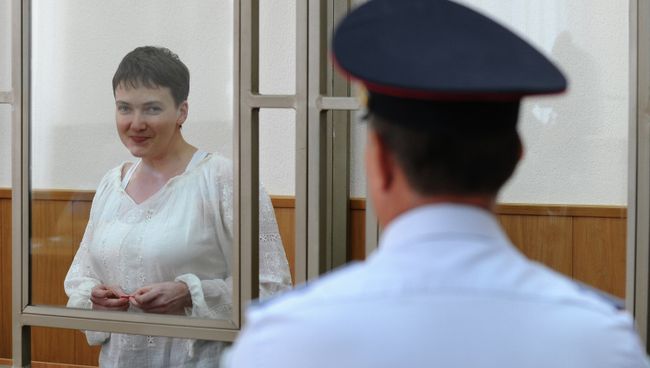 Украинская летчица Надежда Савченко на очередном заседании Донецкого городского суда Ростовской области. Архивное фото