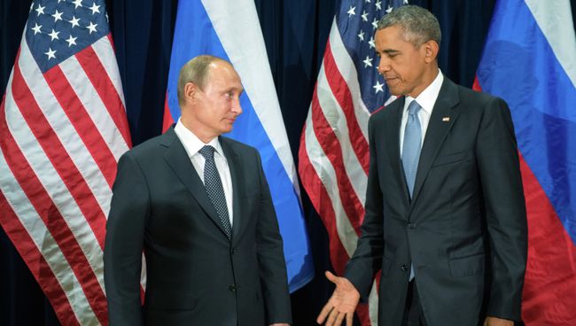 Президент России Владимир Путин и президент США Барак Обама во время встречи в рамках 70-й сессии Генеральной Ассамблеи ООН в Нью-Йорке