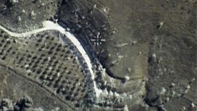 Боевая авиация РФ нанесла точечные удары по позициям ИГ в Сирии. Архивное фото Боевая авиация РФ нанесла точечные удары по позициям ИГ в Сирии. Архивное фото