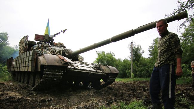 Украинский танк. Архивное фото Украинский танк. Архивное фото