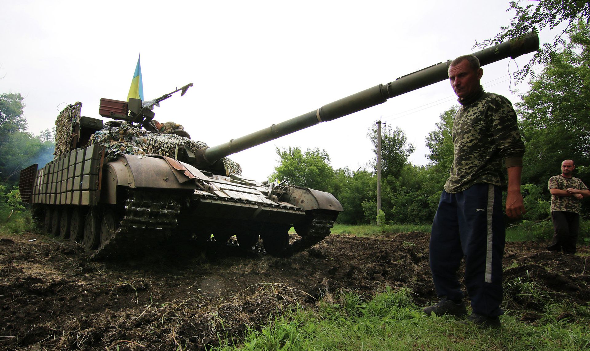 Украинский танк на позиции возле города Счастье, Луганская область Украинский танк на позиции возле города Счастье, Луганская область - РИА Новости, 1920, 11.01.2021