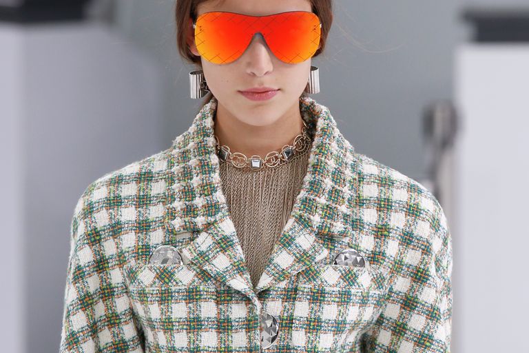 Показ коллекции весна/лето 2016 модного дома Chanel в рамках недели моды в Париже Показ коллекции весна/лето 2016 модного дома Chanel в рамках недели моды в Париже