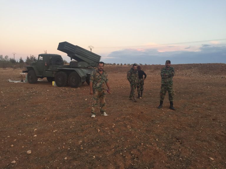 Бойцы сирийской армии на севере провинции Хама Бойцы сирийской армии на севере провинции Хама
