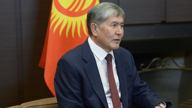 Президент Киргизии Алмазбек Атамбаев Президент Киргизии Алмазбек Атамбаев