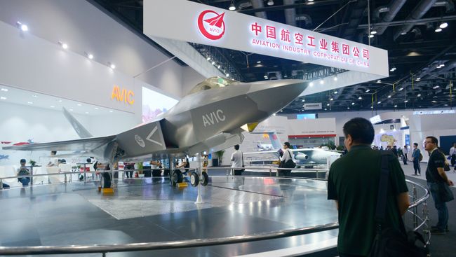 Модель китайского J-31. Архивное фото