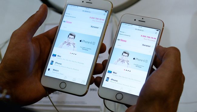 Старт продаж новых iPhone 6s и iPhone 6s Plus. Архивное фото Старт продаж новых iPhone 6s и iPhone 6s Plus. Архивное фото