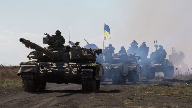 Танки украинской армии в Донецкой области. Архивное фото Танки украинской армии в Донецкой области. Архивное фото
