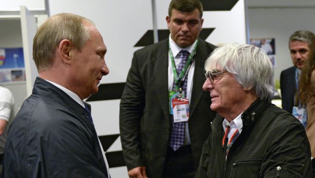 Президент России Владимир Путин и генеральный промоутер Формулы-1 Берни Экклстоун Президент России Владимир Путин и генеральный промоутер Формулы-1 Берни Экклстоун