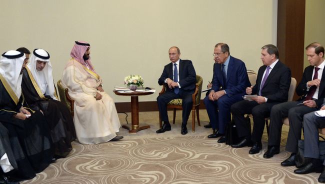 Встреча президента РФ Владимира Путина с заместителем наследного принца Саудовской Аравии Мухаммадом ибн Салманом Аль Саудом в Сочи Встреча президента РФ Владимира Путина с заместителем наследного принца Саудовской Аравии Мухаммадом ибн Салманом Аль Саудом в Сочи