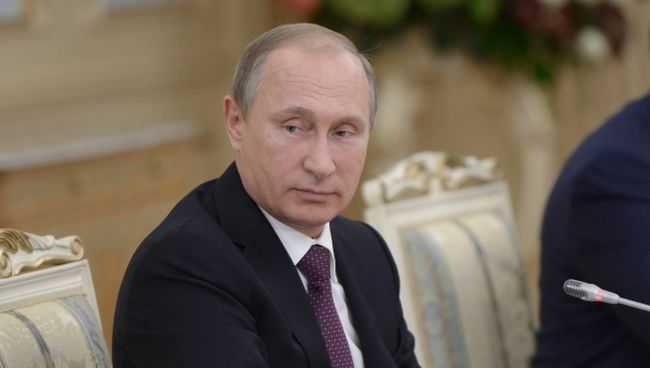 Президент России Владимир Путин во время российско-казахстанских переговоров в Астане Президент России Владимир Путин во время российско-казахстанских переговоров в Астане