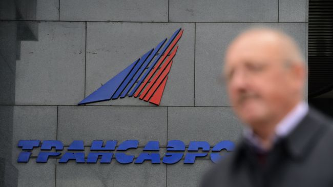 Логотип авиакомпании Трансаэро на здании в Москве. Архивное фото