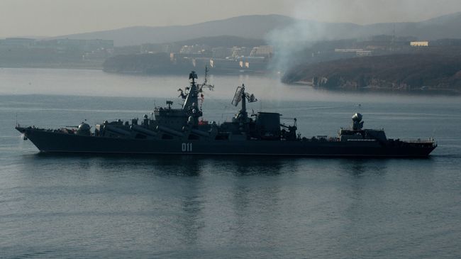 Гвардейский ракетный крейсер Варяг. Архивное фото