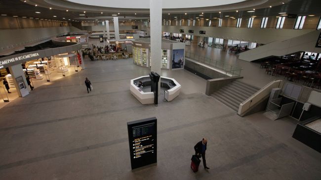 Терминал аэропорта Пулково в Санкт-Петербурге. Архивное фото Терминал аэропорта Пулково в Санкт-Петербурге. Архивное фото