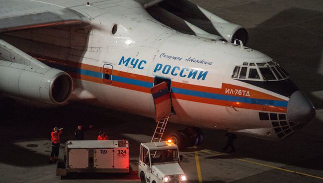 Багаж покидающих Египет российских туристов, доставленный спецбортом МЧС России. Архивное фото Багаж покидающих Египет российских туристов, доставленный спецбортом МЧС России. Архивное фото