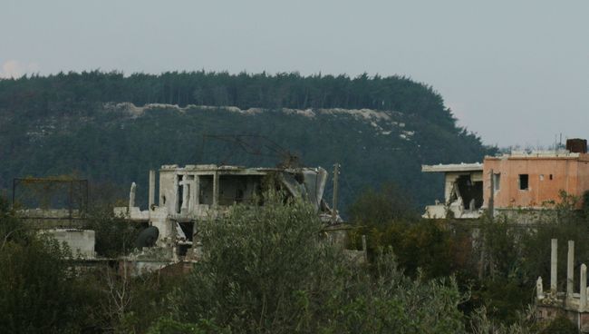Поселок Гмам в провинции Латакия, освобожденный от боевиков сирийской армией при поддержке российской боевой авиации Поселок Гмам в провинции Латакия, освобожденный от боевиков сирийской армией при поддержке российской боевой авиации