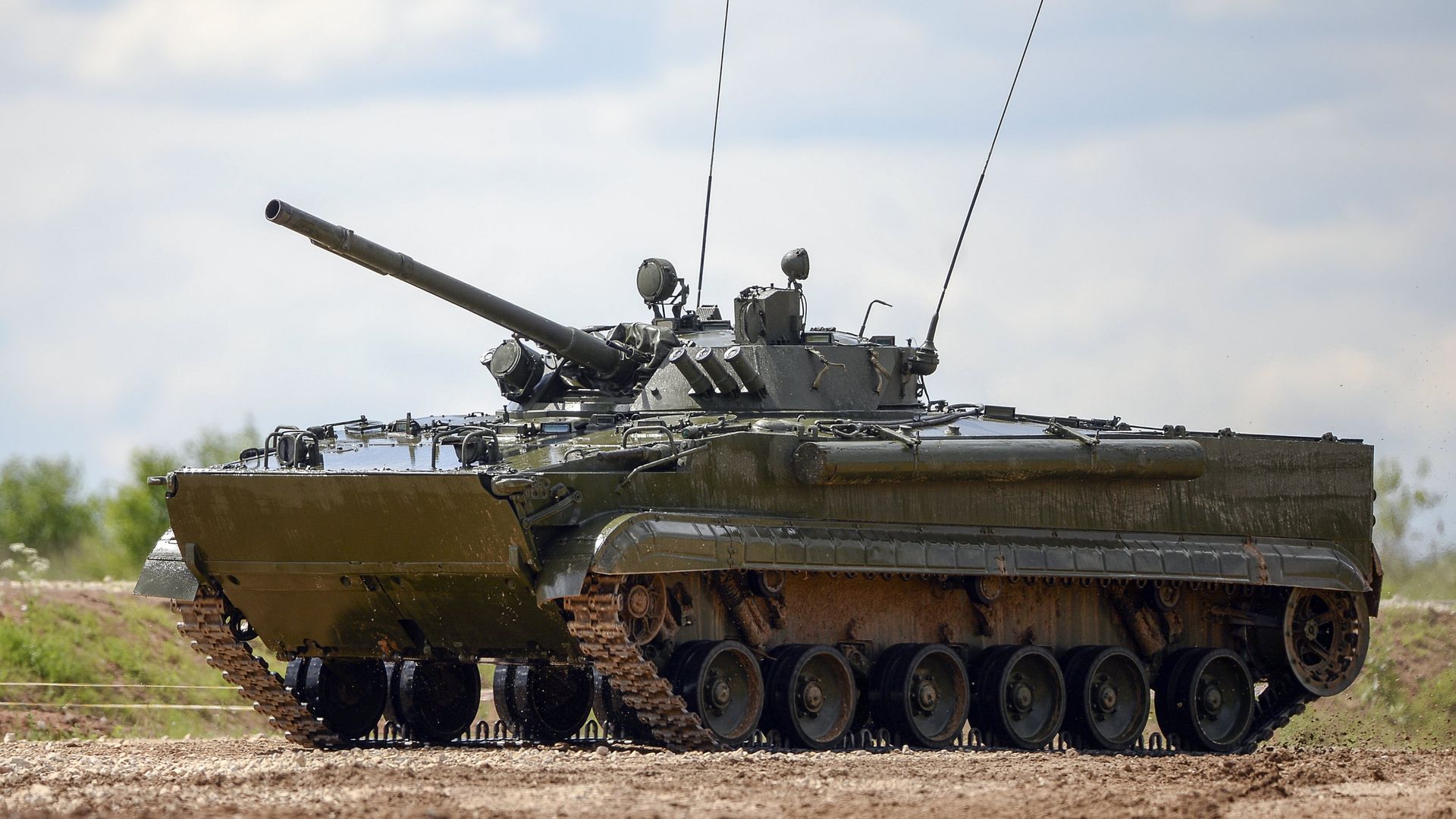 Международный военно-технический форум АРМИЯ-2015. День второй Международный военно-технический форум АРМИЯ-2015. День второй - РИА Новости, 1920, 19.08.2019