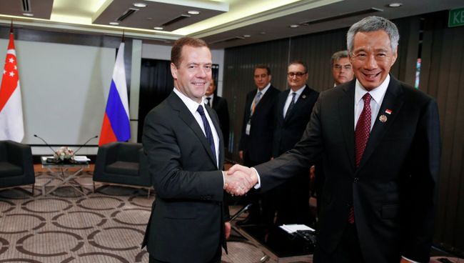 Премьер-министр РФ Д.Медведев принимает участие в 10-м Восточноазиатском саммите в Малайзии Премьер-министр РФ Д.Медведев принимает участие в 10-м Восточноазиатском саммите в Малайзии