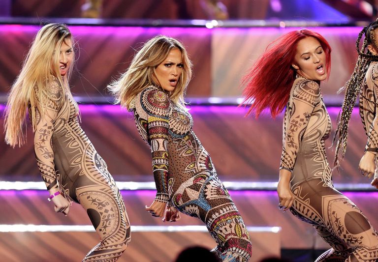 Премия American Music Awards: эпатажное поведение и смелые наряды Премия American Music Awards: эпатажное поведение и смелые наряды