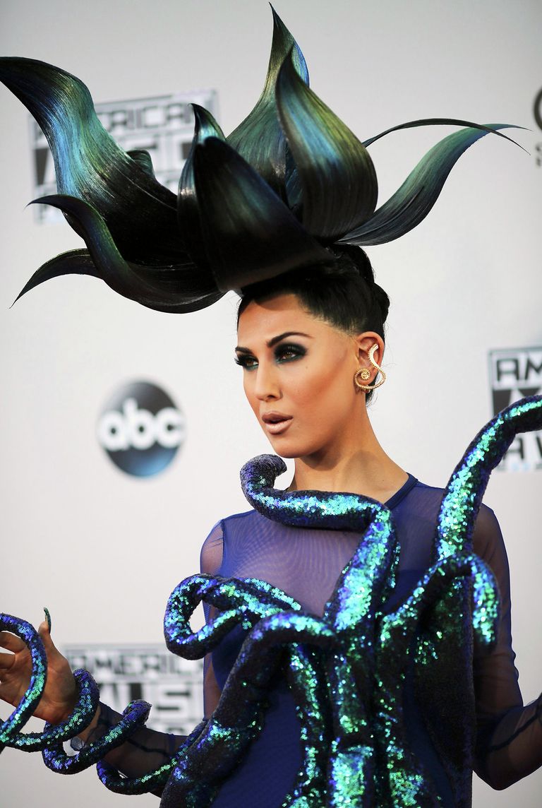 Премия American Music Awards: эпатажное поведение и смелые наряды Премия American Music Awards: эпатажное поведение и смелые наряды