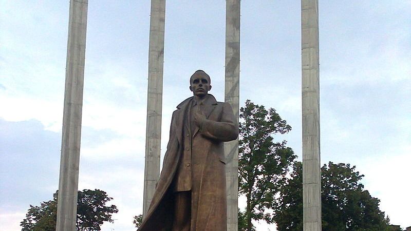 Памятник Степану Бандере во Львове Памятник Степану Бандере во Львове - РИА Новости, 1920, 05.08.2022