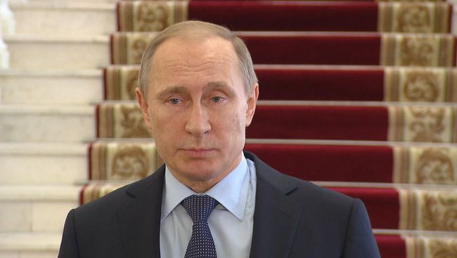 Он спасен – Путин о судьбе штурмана сбитого в Сирии Су-24 Он спасен – Путин о судьбе штурмана сбитого в Сирии Су-24
