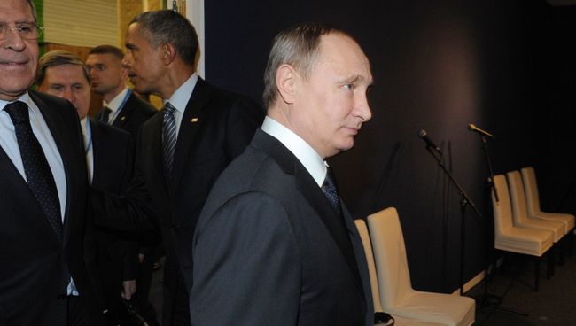 Президент России Владимир Путин и президент США Барак Обама на климатической конференции ООН в Париже Президент России Владимир Путин и президент США Барак Обама на климатической конференции ООН в Париже