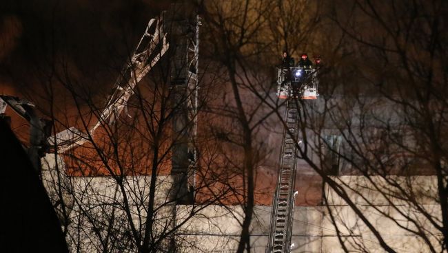 Пожар на территории Тушинского машиностроительного завода в Москве
