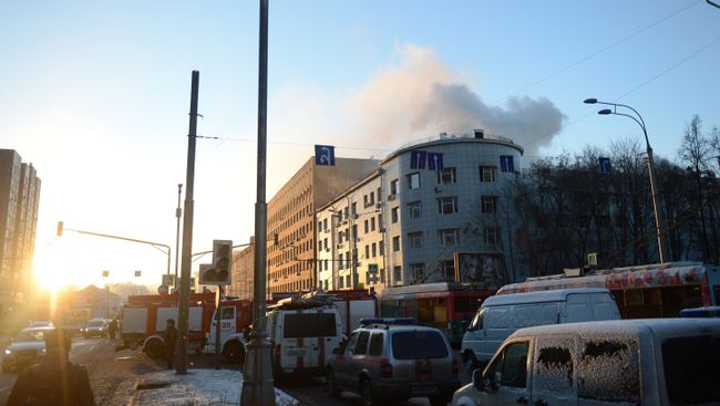 На Новослободской улице, где произошел пожар в здании культурного центра ГУ МВД РФ На Новослободской улице, где произошел пожар в здании культурного центра ГУ МВД РФ