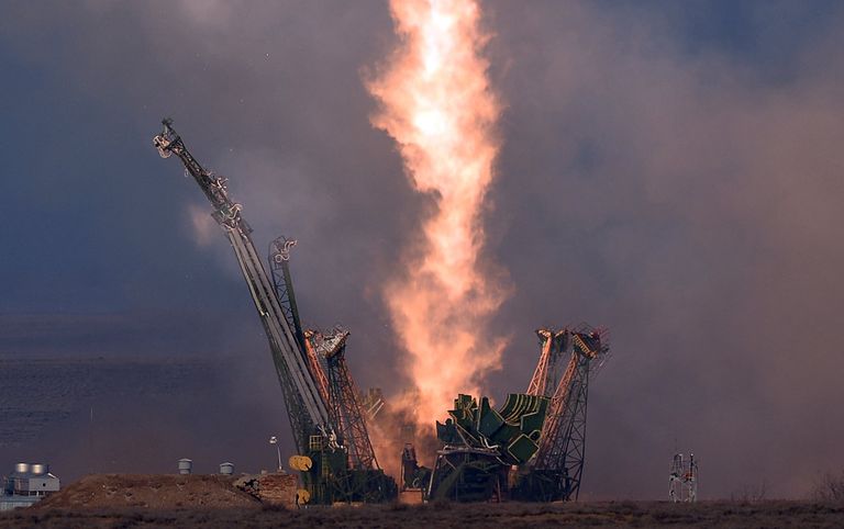 Старт космического корабля Союз ТМА-19М с космодрома Байконур Старт космического корабля Союз ТМА-19М с космодрома Байконур