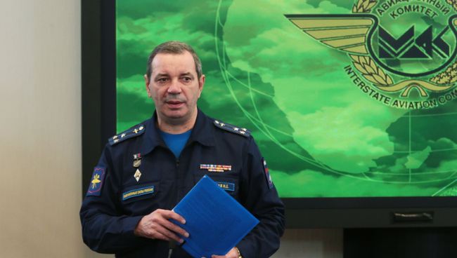 Председатель Комиссии по расследованию авиационного происшествия Николай Примак после брифинга в связи с началом процедуры считывания и дешифрации информации бортовых средств объективного контроля самолета Су-24М, сбитого 24 ноября 2015 года в небе Сирии истребителем ВВС Турции Председатель Комиссии по расследованию авиационного происшествия Николай Примак после брифинга в связи с началом процедуры считывания и дешифрации информации бортовых средств объективного контроля самолета Су-24М, сбитого 24 ноября 2015 года в небе Сирии истребителем ВВС Турции