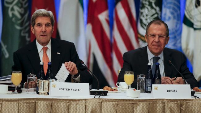 Госсекретарь США Джон Керри и глава МИД РФ Серей Лавров Госсекретарь США Джон Керри и глава МИД РФ Серей Лавров