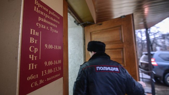 Заседание суда по делу об усыновлении обгоревшего в тульском роддоме мальчика Заседание суда по делу об усыновлении обгоревшего в тульском роддоме мальчика