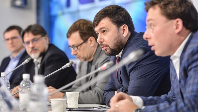 Представитель Донецкой народной республики в контактной группе по урегулированию ситуации на востоке Украины Денис Пушилин. Архивное фото Представитель Донецкой народной республики в контактной группе по урегулированию ситуации на востоке Украины Денис Пушилин. Архивное фото