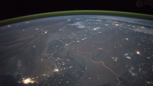 Планета Земля. Архивное фото Планета Земля. Архивное фото