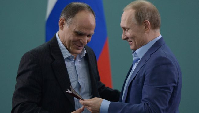 Президент РФ В. Путин встретился с членами сборной команды РФ по дзюдо Президент РФ В. Путин встретился с членами сборной команды РФ по дзюдо