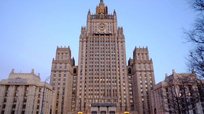 Здание министерства иностранных дел РФ на Смоленской-Сенной площади в Москве. Архивное фото Здание министерства иностранных дел РФ на Смоленской-Сенной площади в Москве. Архивное фото