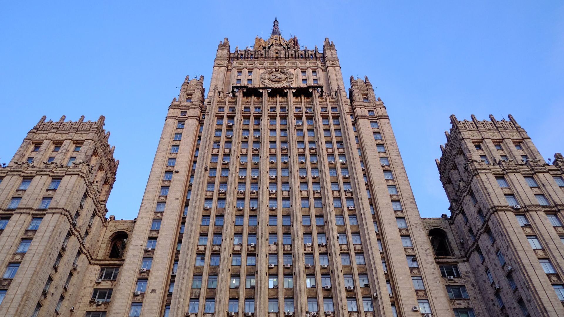 Здание министерства иностранных дел РФ на Смоленской-Сенной площади в Москве Здание министерства иностранных дел РФ на Смоленской-Сенной площади в Москве - РИА Новости, 1920, 18.04.2021
